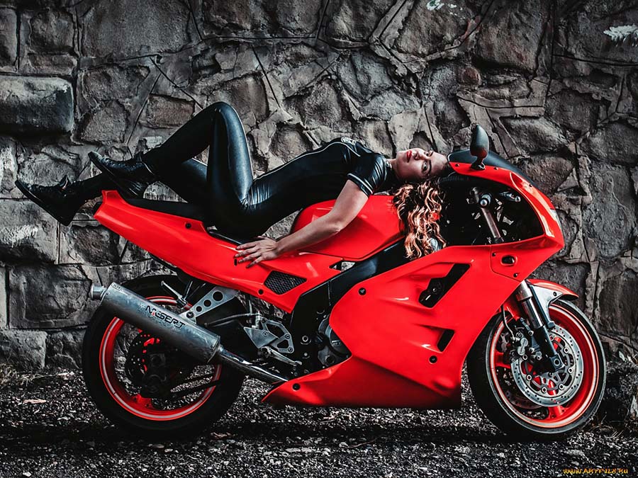 Beautiful girl Beautiful girls and motorcycles in Sao Jose dos Campos