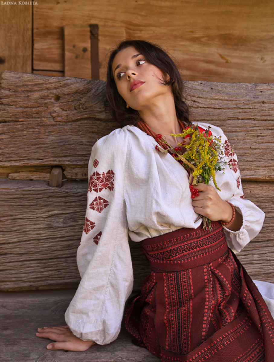 Girls in Slavic costumes in Sao Jose dos Campos