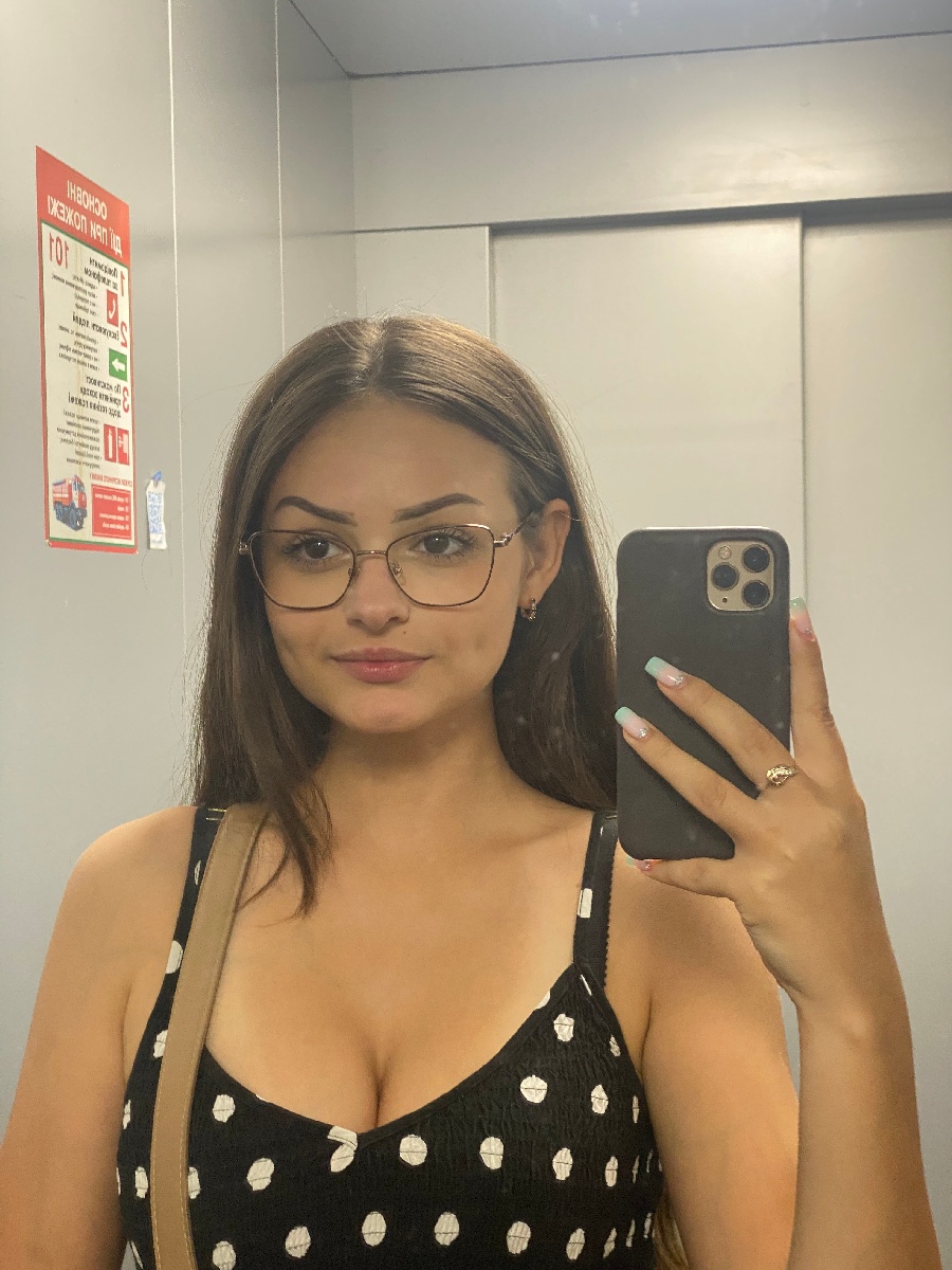 Sexy model Stacy in Sao Jose dos Campos